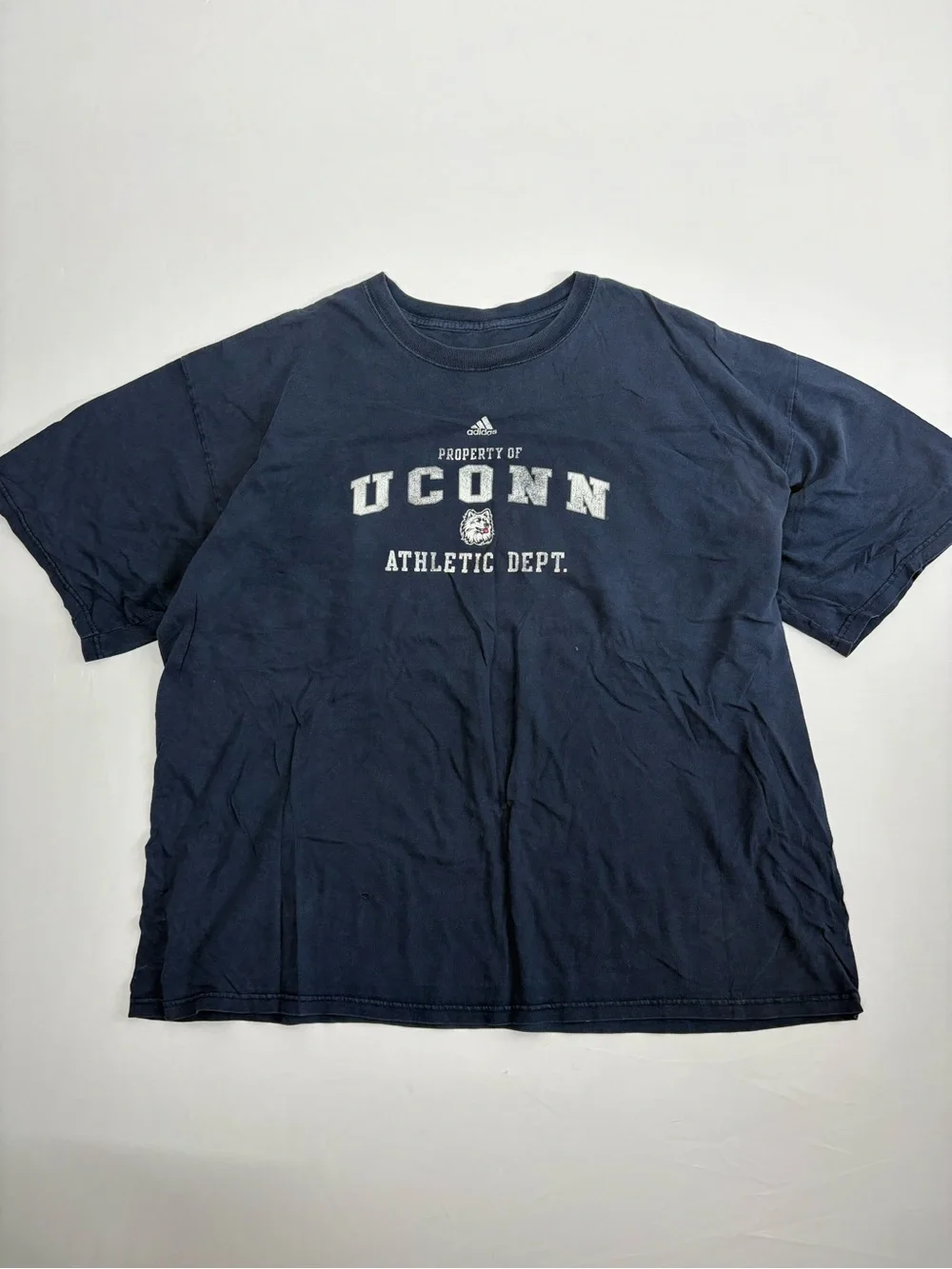 Vintage Adidas Men’s 2XL Property Of UCONN Huskies Athletic Dept T-Shirt Blue